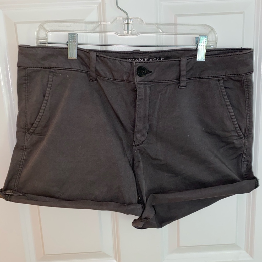 American Eagle MIDI shorts